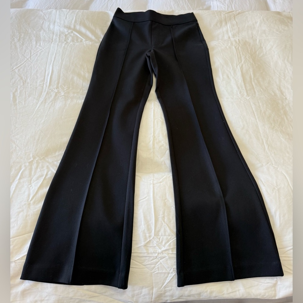 41 Hawthorne | Women’s 6 | Black Alaina Ponte Pull On Pants | Flare Leg Seam NWT